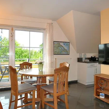 Apartment Daniela, Balkon, 900m Zum Zempin
